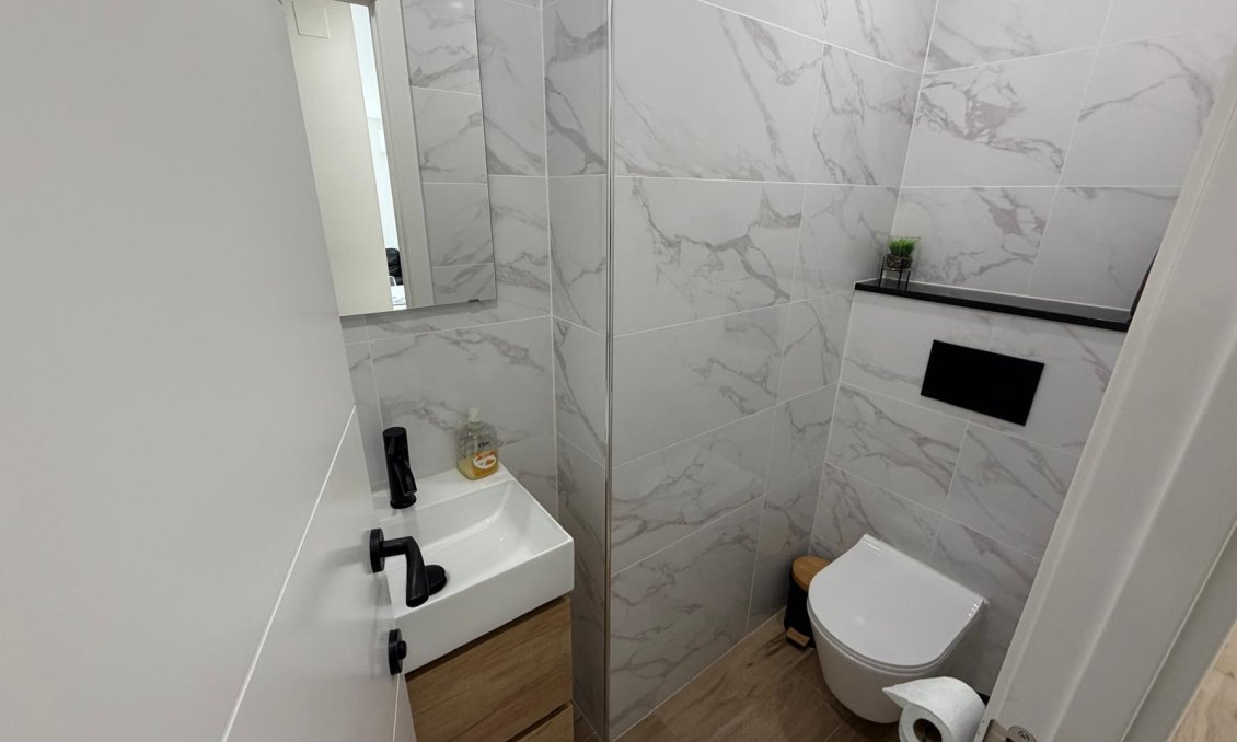 Revânzare - Apartament -
Torrevieja - Costa Blanca