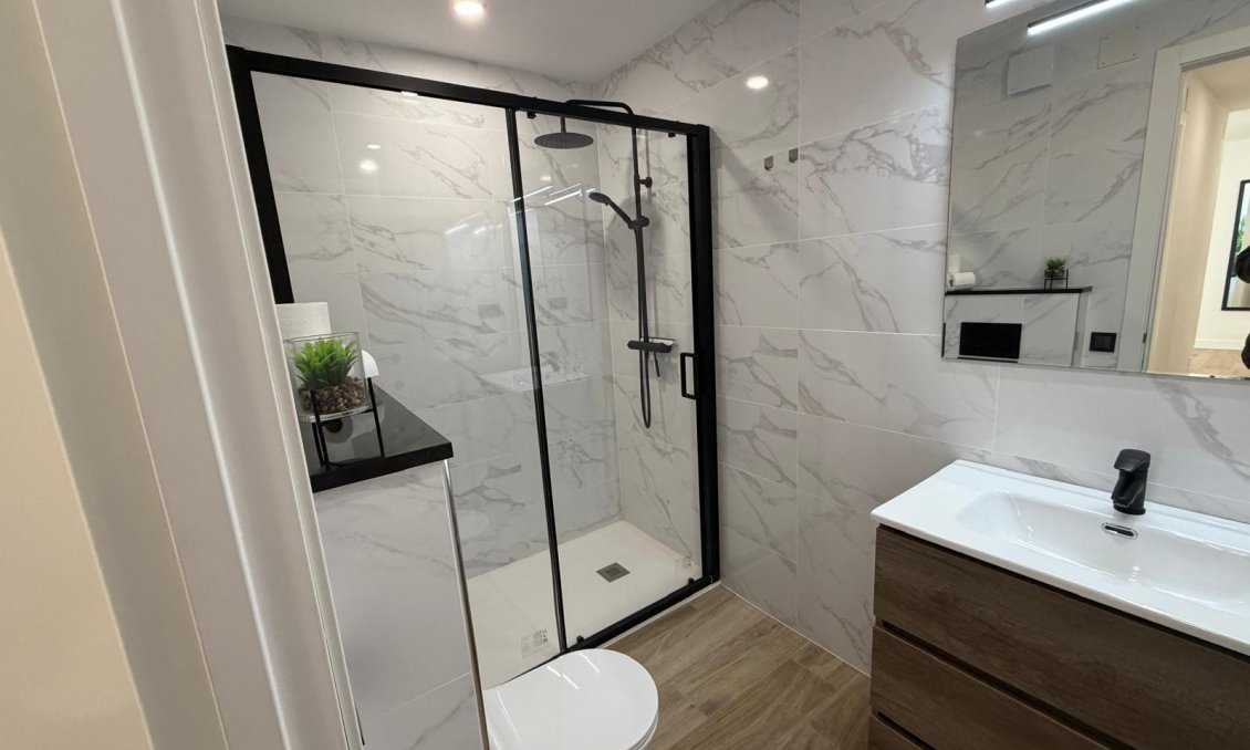 Revânzare - Apartament -
Torrevieja - Costa Blanca