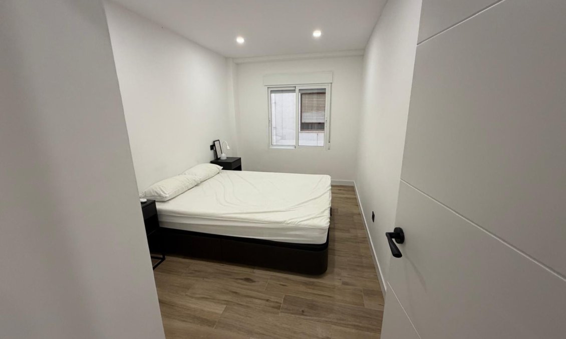 Revânzare - Apartament -
Torrevieja - Costa Blanca