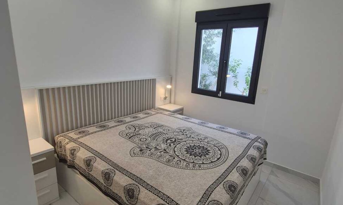 Wiederverkauf - Villa -
Bigastro - Inland