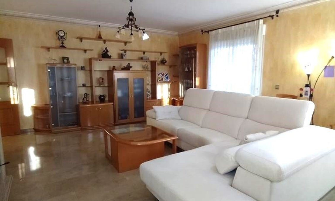 Wiederverkauf - Villa -
Orihuela - LOS DESEMPARADOS