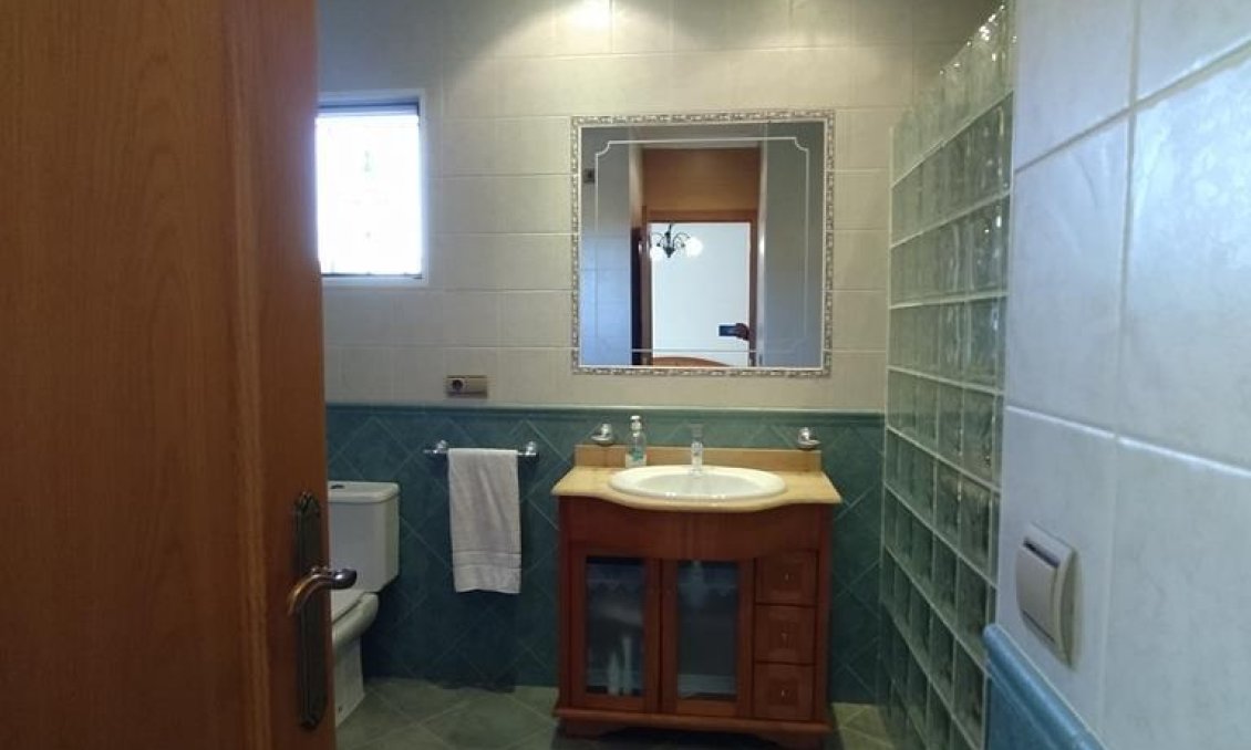 Wiederverkauf - Villa -
Orihuela - LOS DESEMPARADOS