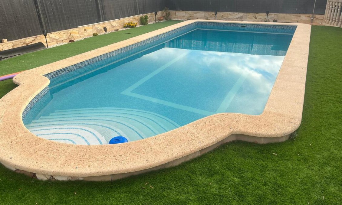 Wiederverkauf - Villa -
Orihuela - LOS DESEMPARADOS