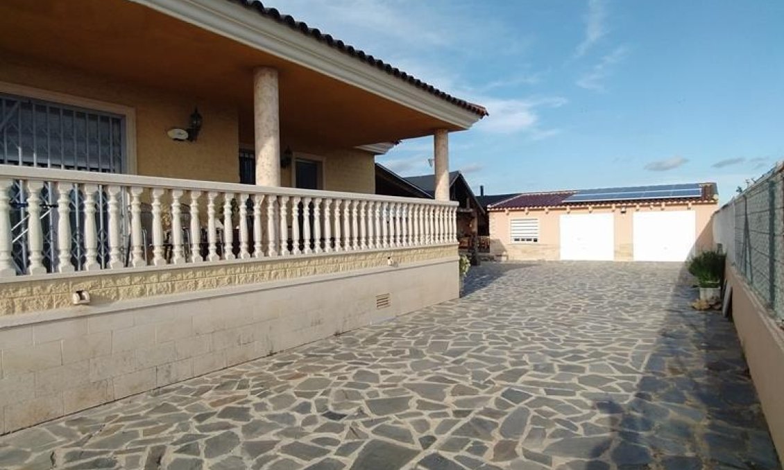 Wiederverkauf - Villa -
Orihuela - LOS DESEMPARADOS