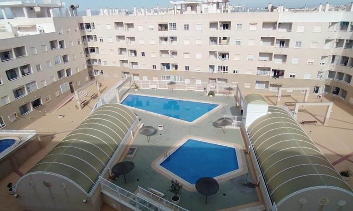Segunda mano - Apartamento -
Torrevieja - CASCO URBANO