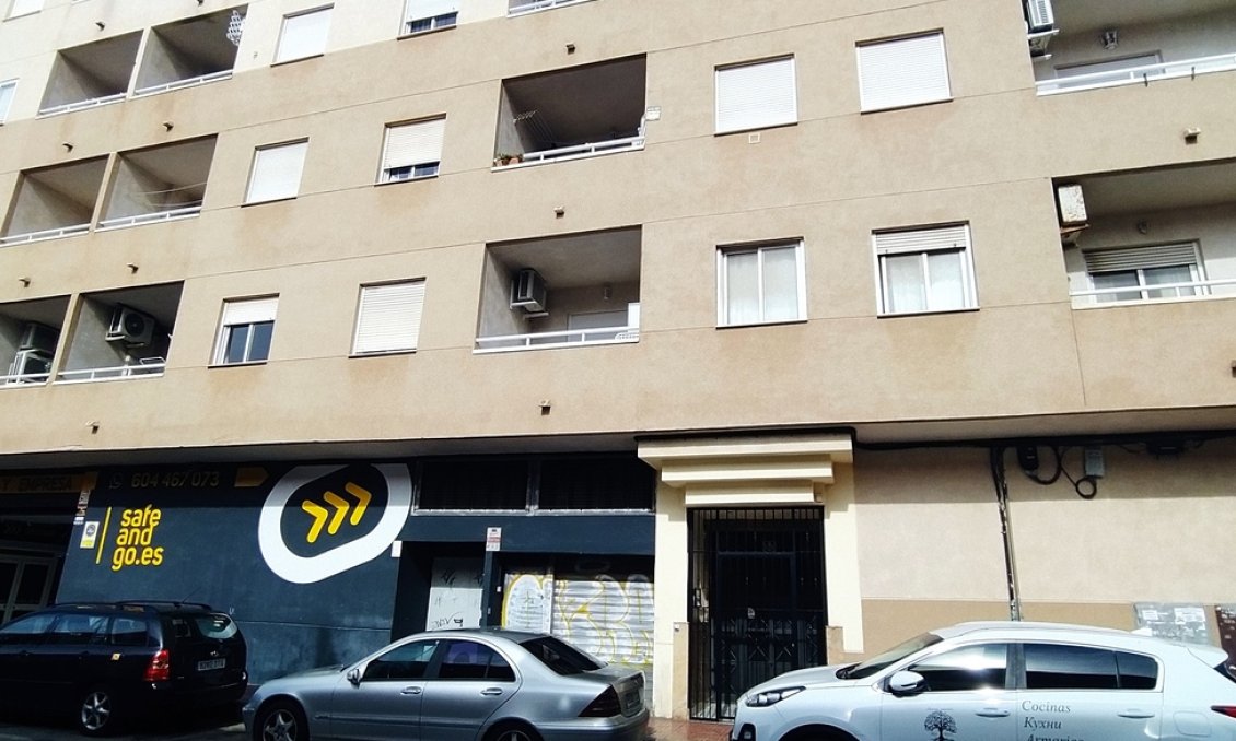 Wiederverkauf - Wohnung -
Torrevieja - CASCO URBANO