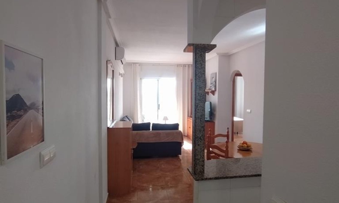 Wiederverkauf - Wohnung -
Torrevieja - CASCO URBANO