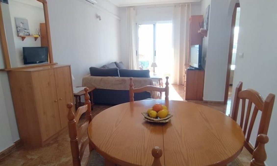 Wiederverkauf - Wohnung -
Torrevieja - CASCO URBANO