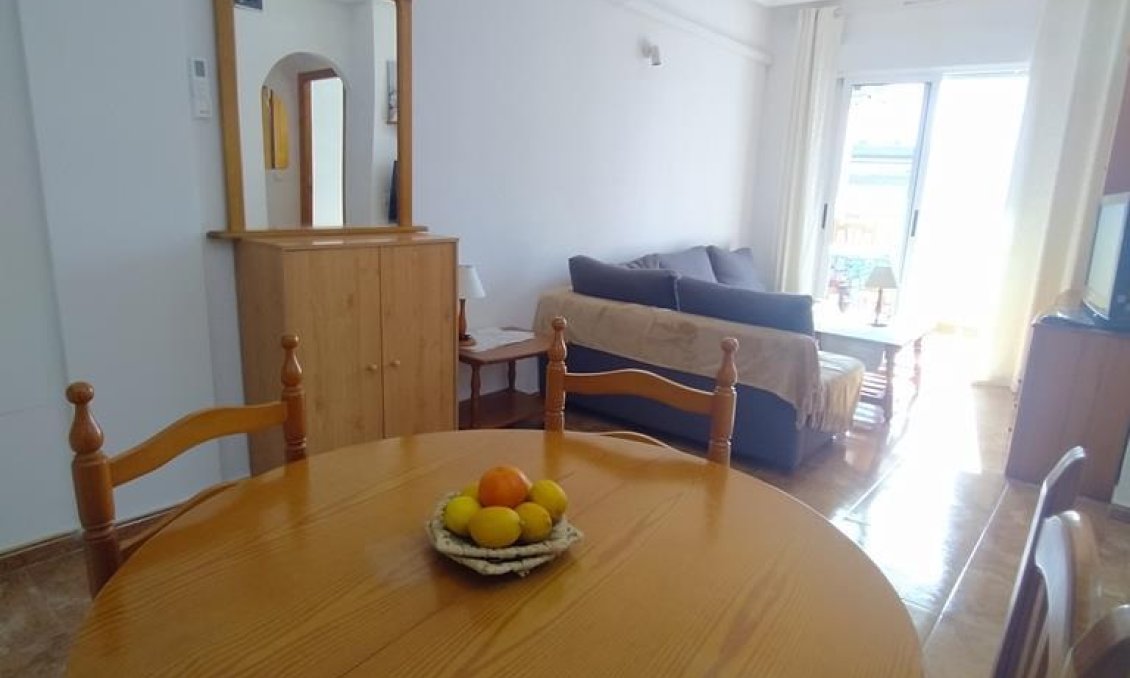 Wiederverkauf - Wohnung -
Torrevieja - CASCO URBANO