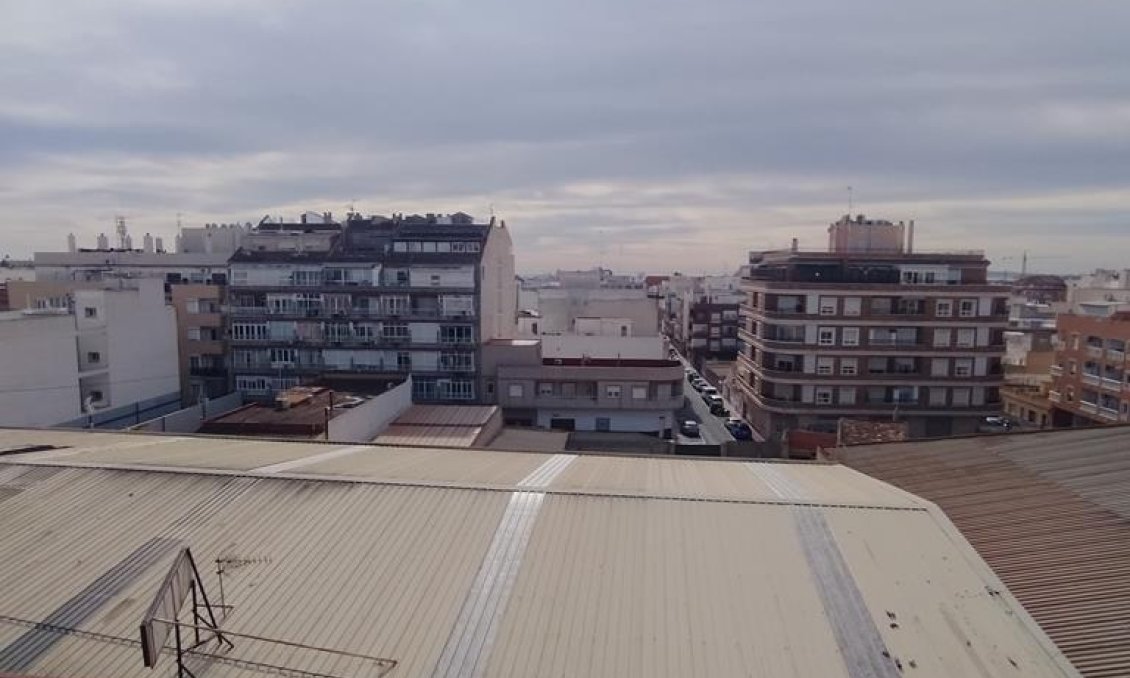 Wiederverkauf - Wohnung -
Torrevieja - CASCO URBANO