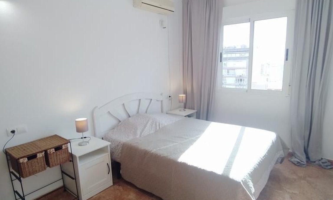 Wiederverkauf - Wohnung -
Torrevieja - CASCO URBANO