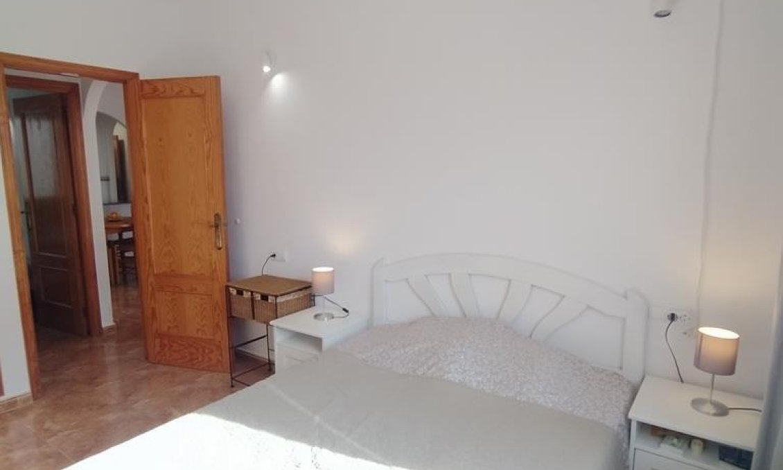 Wiederverkauf - Wohnung -
Torrevieja - CASCO URBANO