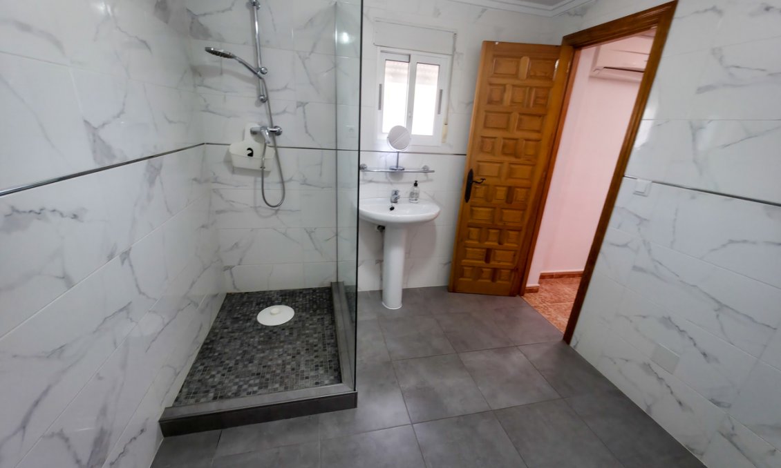 Revente - Villa -
Torrevieja - Costa Blanca