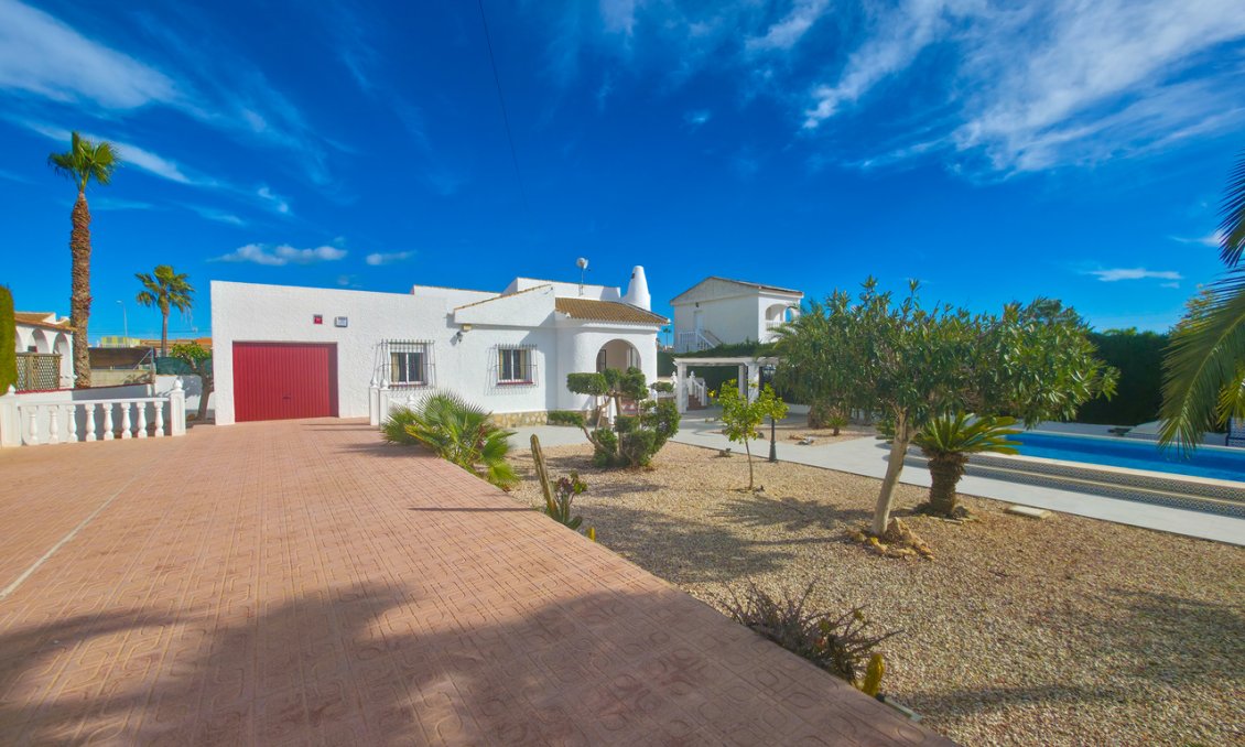 Revente - Villa -
Torrevieja - Costa Blanca