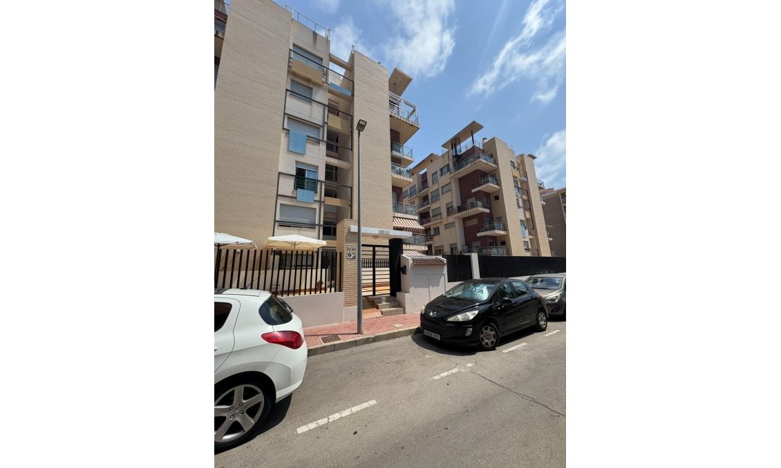 Segunda mano - Ático -
Torrevieja - Punta Prima