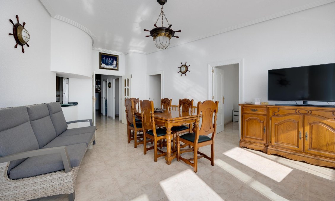 Wiederverkauf - Wohnung -
Torrevieja - Costa Blanca