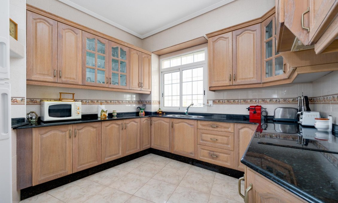 Wiederverkauf - Wohnung -
Torrevieja - Costa Blanca