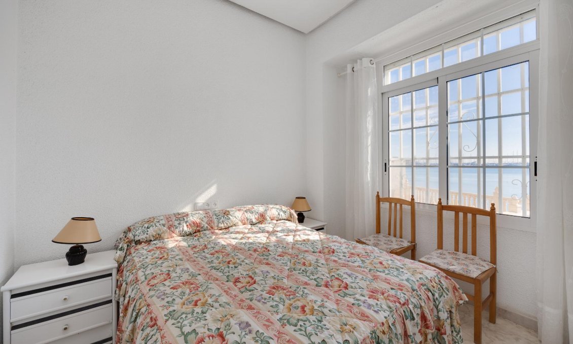Wiederverkauf - Wohnung -
Torrevieja - Costa Blanca