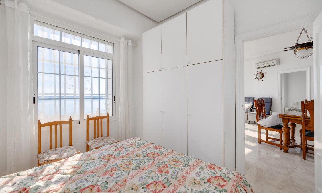 Wiederverkauf - Wohnung -
Torrevieja - Costa Blanca