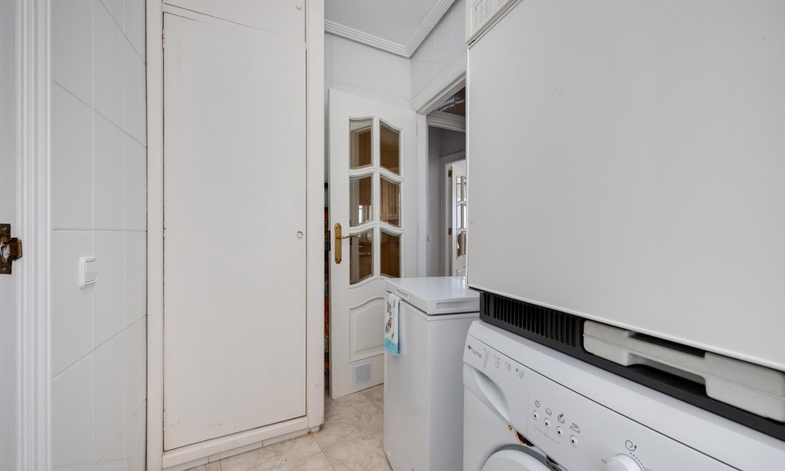 Wiederverkauf - Wohnung -
Torrevieja - Costa Blanca