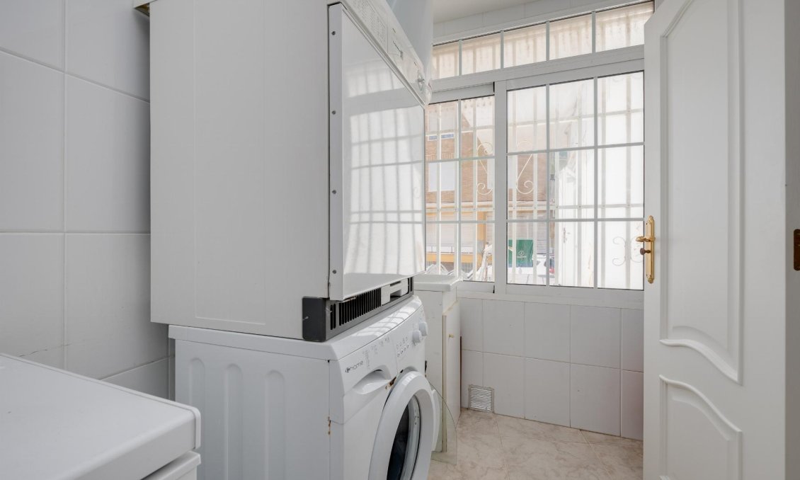 Wiederverkauf - Wohnung -
Torrevieja - Costa Blanca