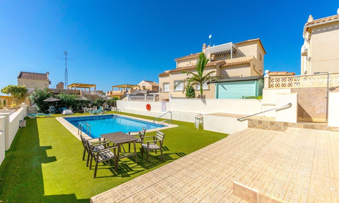 Segunda mano - Town House -
Orihuela Costa - Costa Blanca
