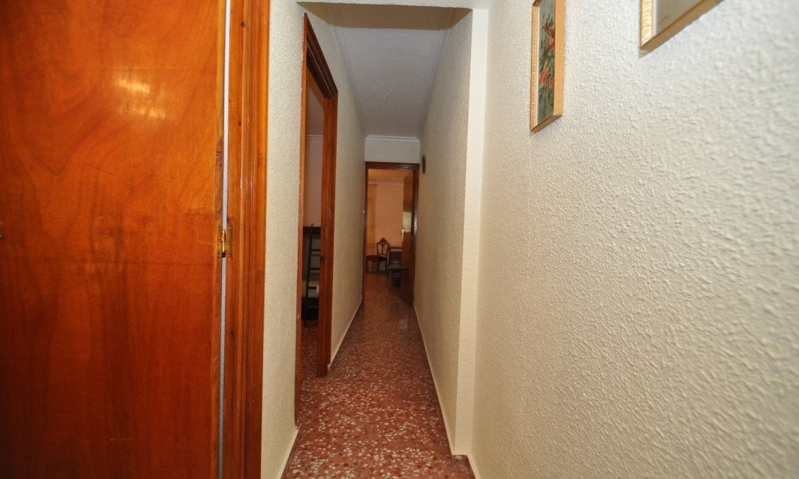 Wiederverkauf - Villa -
Yecla - Inland