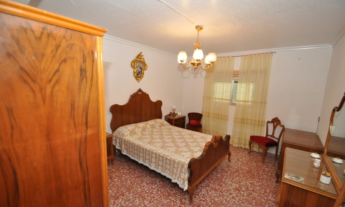 Wiederverkauf - Villa -
Yecla - Inland