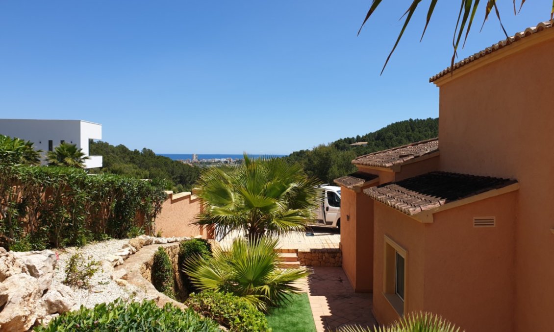 Használt Ingatlanok - Villa -
Jávea - Costa Blanca