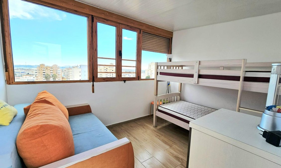 Wiederverkauf - Wohnung -
Torrevieja - Nueva Torrevieja