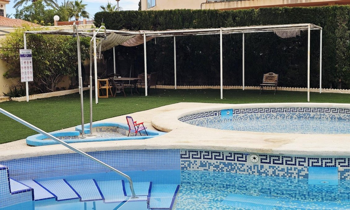 Wiederverkauf - Wohnung -
Torrevieja - Nueva Torrevieja