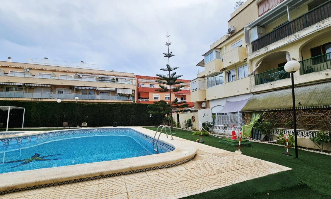 Wiederverkauf - Wohnung -
Torrevieja - Nueva Torrevieja