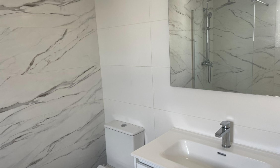 Wiederverkauf - Bungalow -
Orihuela Costa - La Regia