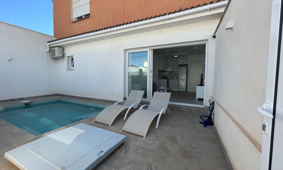 Wiederverkauf - Bungalow -
Orihuela Costa - La Regia