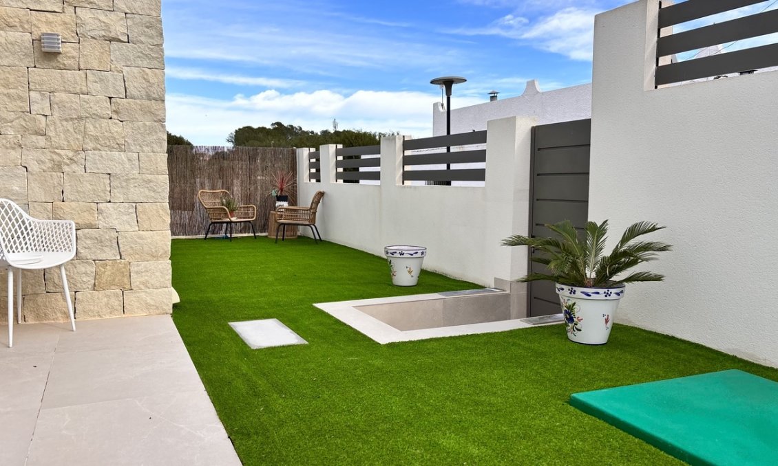 Revente - Villa -
San Miguel de Salinas - Costa Blanca