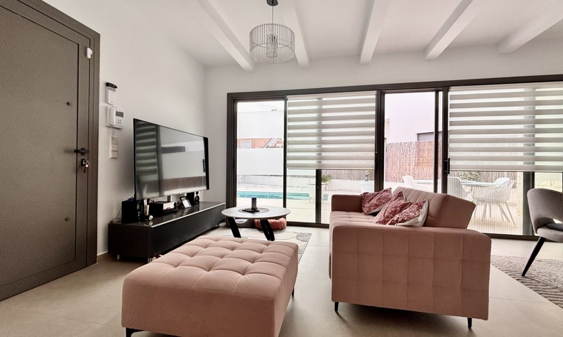 Revente - Villa -
San Miguel de Salinas - Costa Blanca