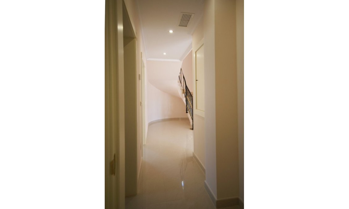 Használt Ingatlanok - Villa -
Cabo Roig - Costa Blanca