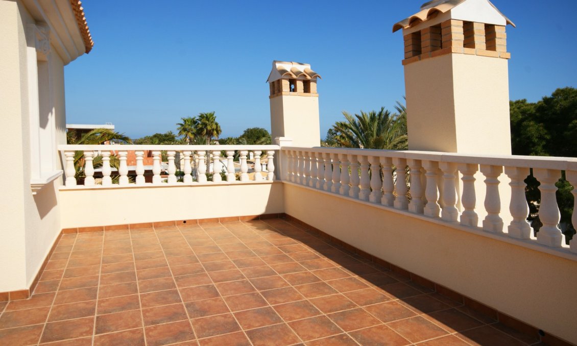 Használt Ingatlanok - Villa -
Cabo Roig - Costa Blanca
