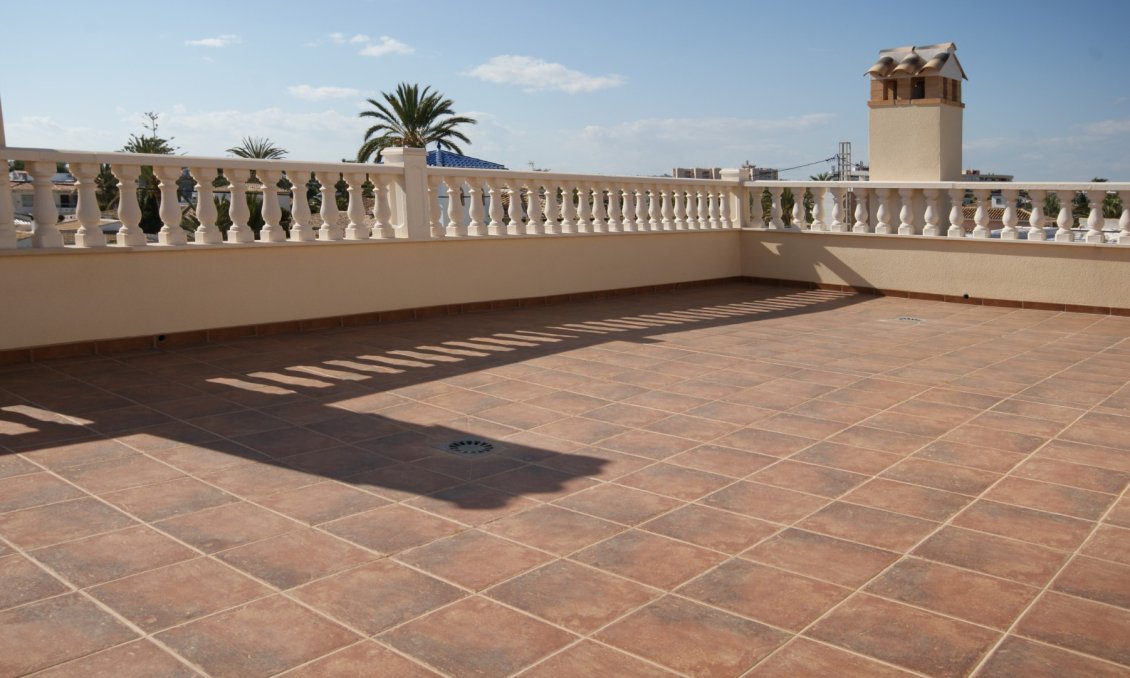 Használt Ingatlanok - Villa -
Cabo Roig - Costa Blanca