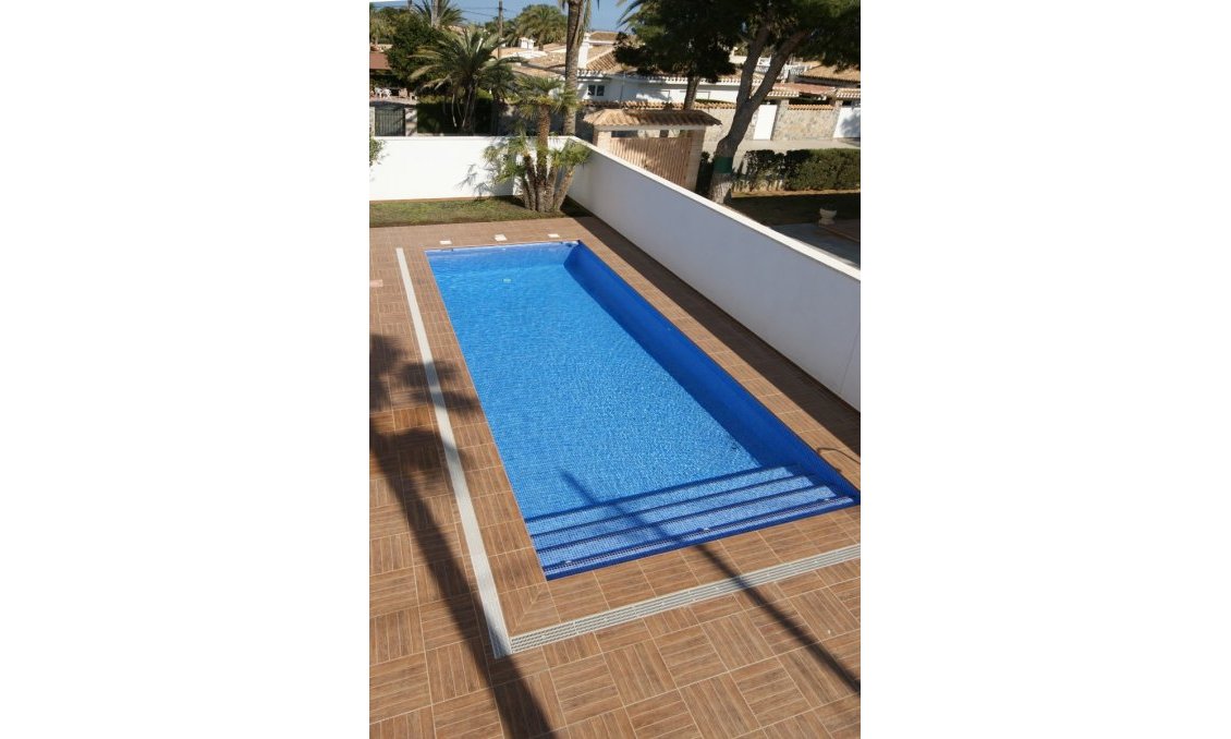 Használt Ingatlanok - Villa -
Cabo Roig - Costa Blanca