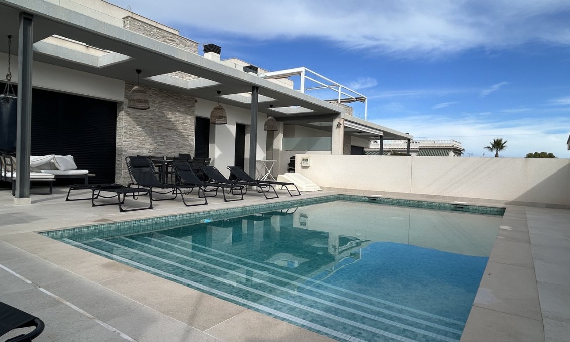 Resale - Villa -
Los Balcones - Costa Blanca