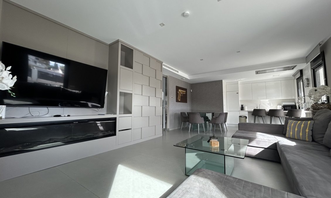 Resale - Villa -
Los Balcones - Costa Blanca