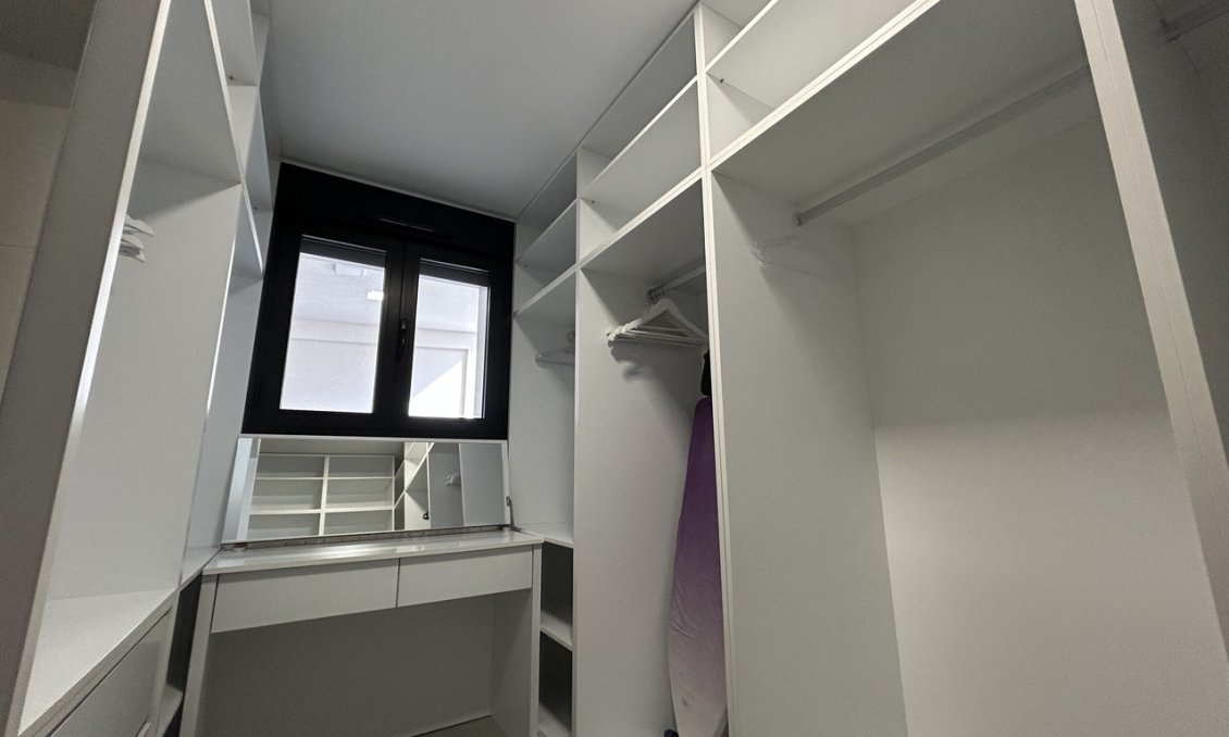 Resale - Villa -
Los Balcones - Costa Blanca