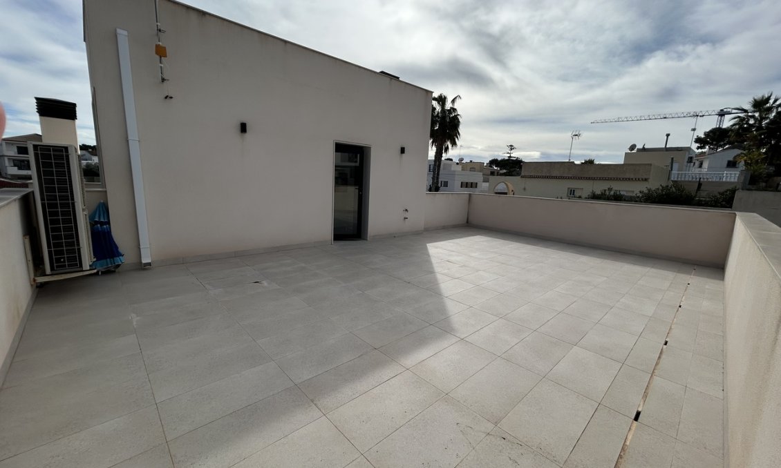 Resale - Villa -
Los Balcones - Costa Blanca