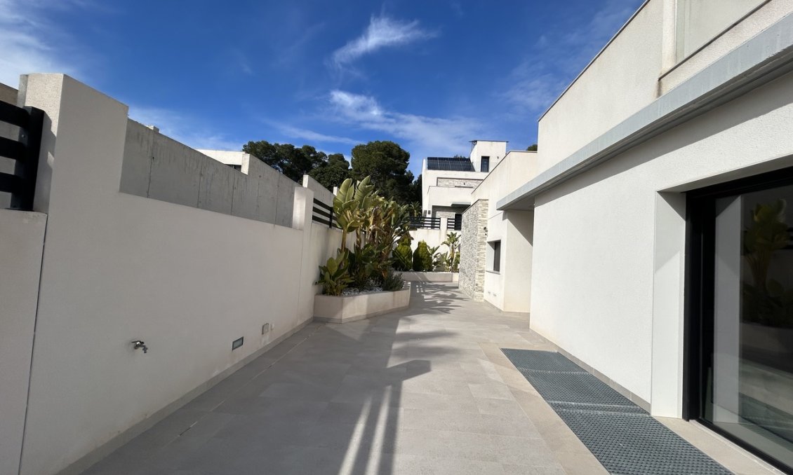Resale - Villa -
Los Balcones - Costa Blanca