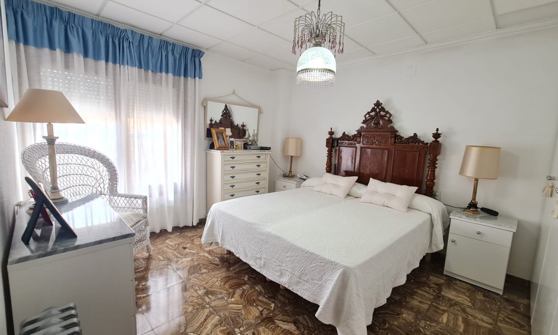 Resale - Town House -
Elda - Inland