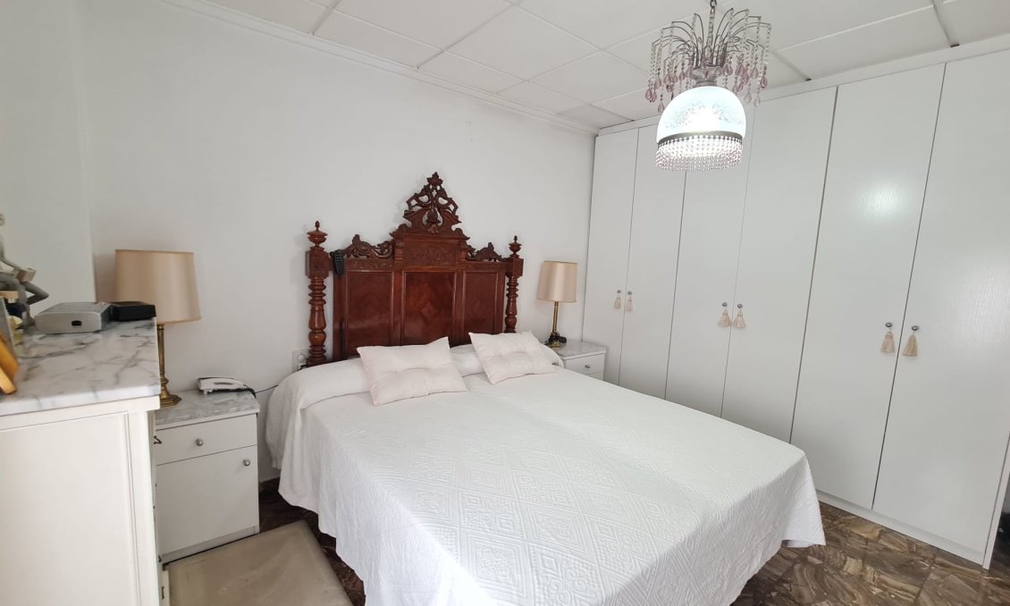 Resale - Town House -
Elda - Inland