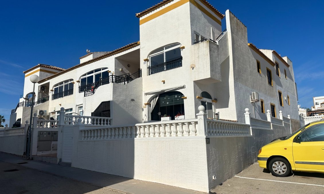 Resale - Apartment -
Orihuela - Inland