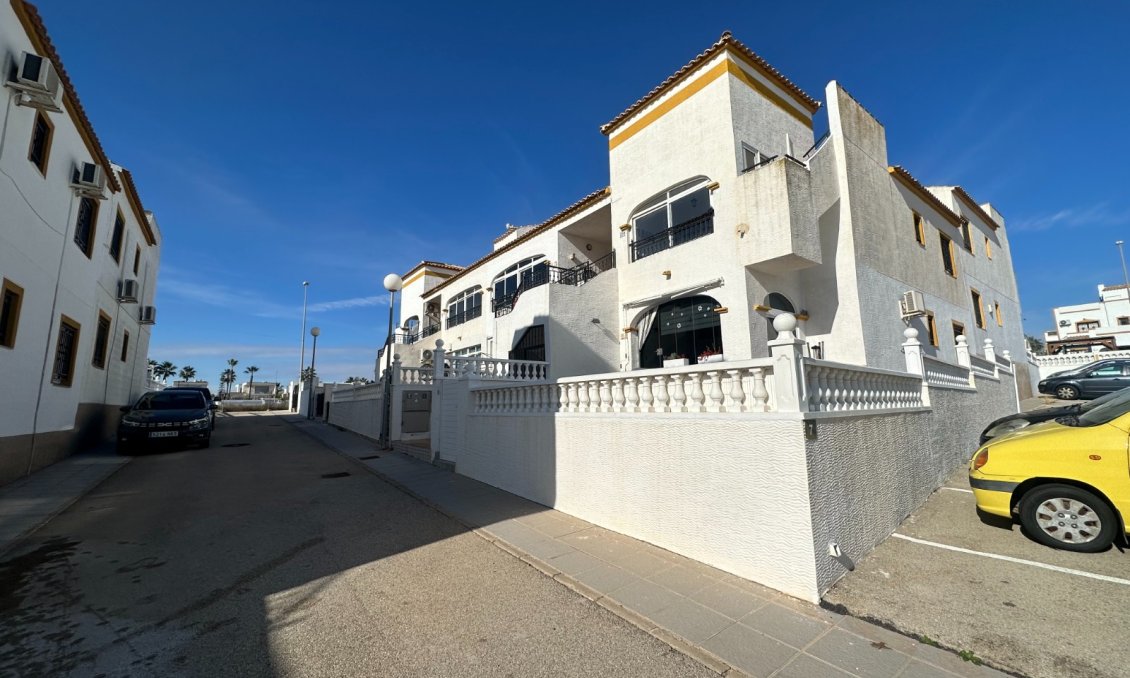 Resale - Apartment -
Orihuela - Inland