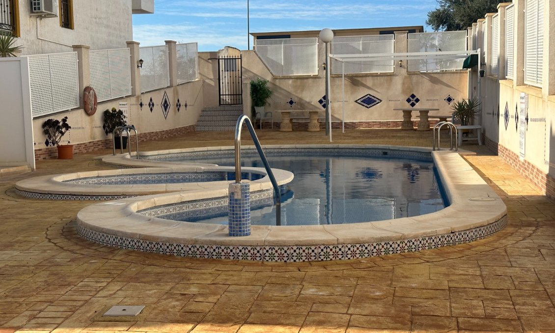 Revânzare - Apartament -
Orihuela - Inland